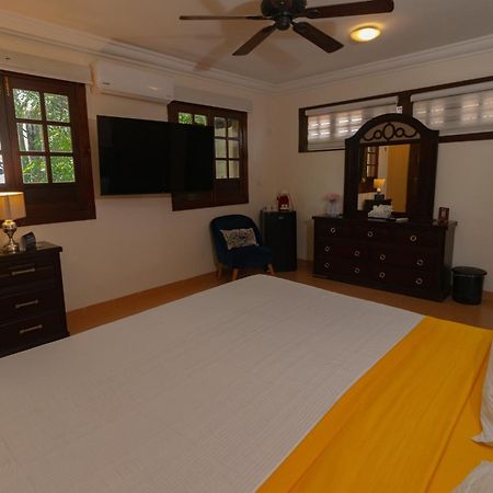 Hotel Boutique Villas Segovia 코수멜 외부 사진
