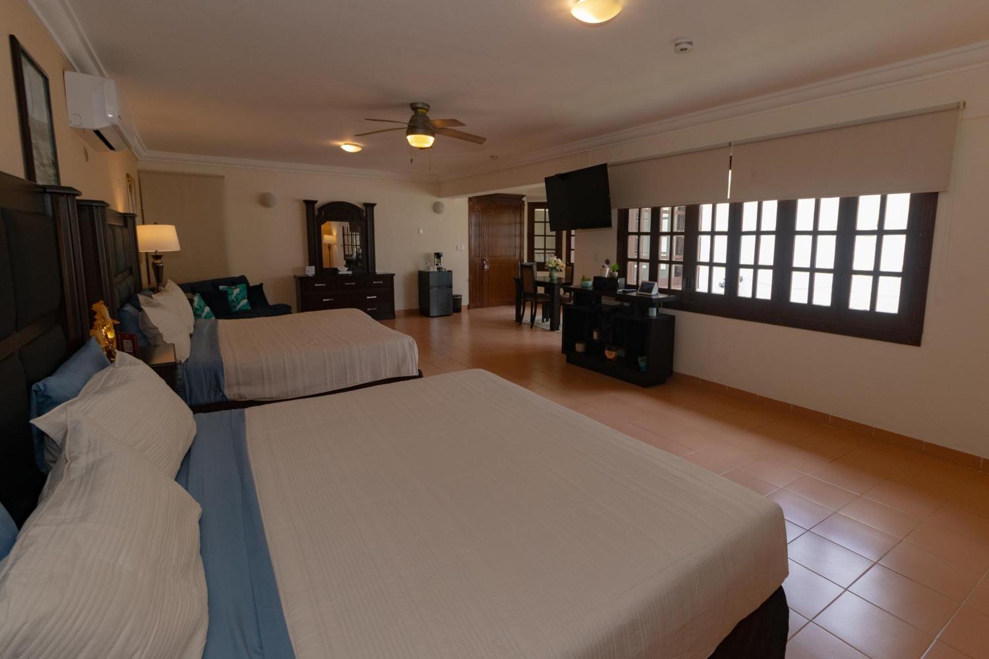 Hotel Boutique Villas Segovia 코수멜 외부 사진