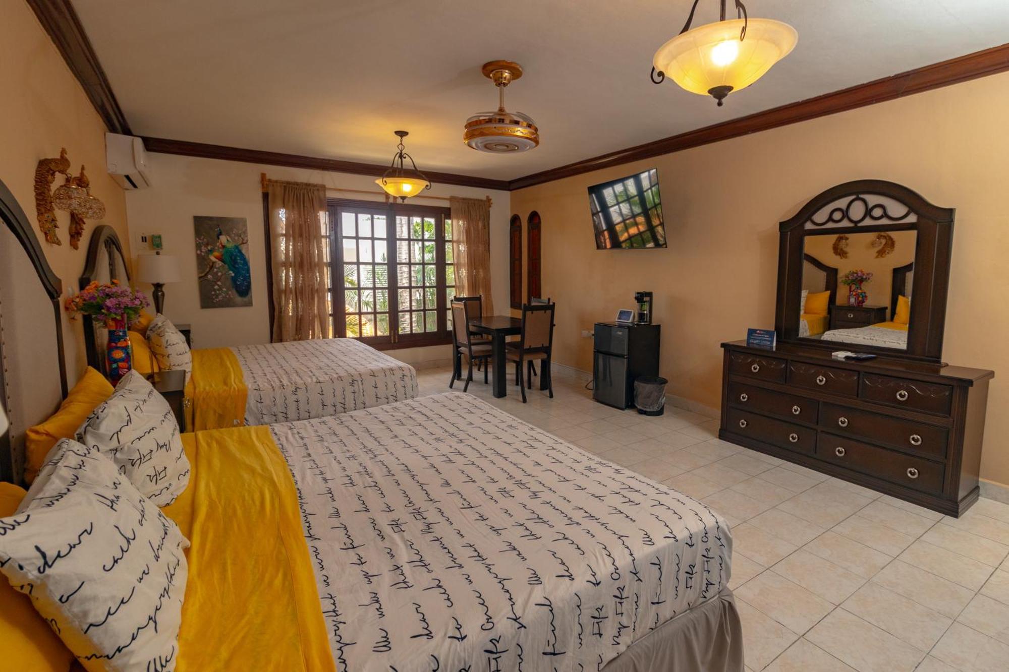 Hotel Boutique Villas Segovia 코수멜 외부 사진